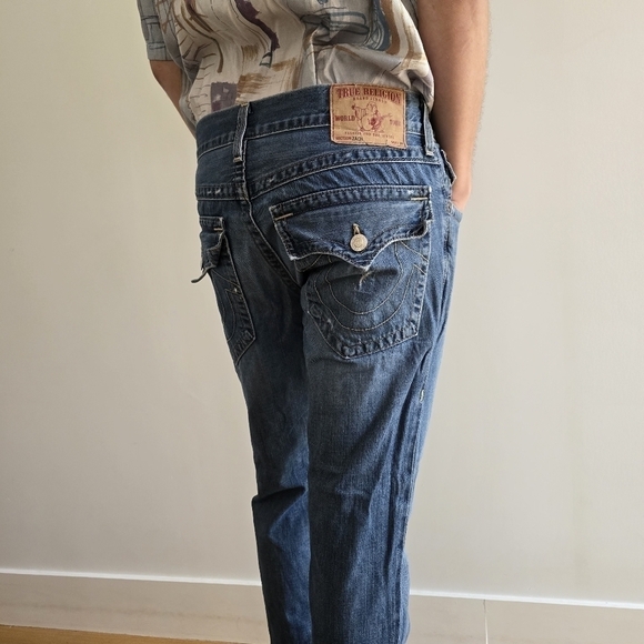 TRUE RELIGION  ZACH SLIM BLUE JEANS - 33 - Picture 3 of 16